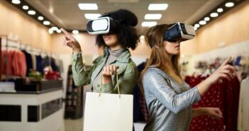 Vision Picking von Teamviewer: Google Cloud hält Augmented Reality zum Shoppen bereit ( Foto: Shutterstock- Artie Medvedev)