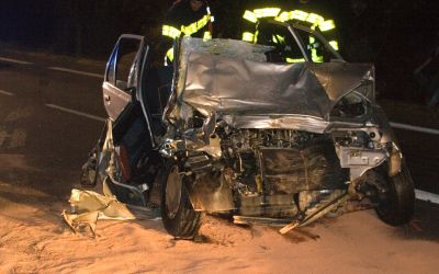 Verkehrsunfall bei Barsinghausen: Getötete Kinder und mehrere Verletzte durch Raserei (Foto: AdobeStock - Olivier-Tuffé 1982834)