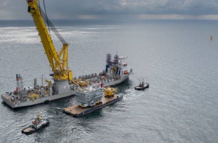 Erfolgreiche Installation der Umspannstation für Gode Wind 3 (Foto: Orsted Germany GmbH - Jan De Nul Group)