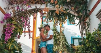 Romantik pur: Flitterwochen auf Teneriffa (Foto: AdobeStock - Ruben Chase 535847736)