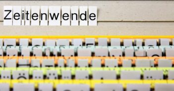 Wort des Jahres 2022: Die Gesellschaft für deutsche Sprache hat gewählt (Foto: AdobeStock - 566671452 badping)